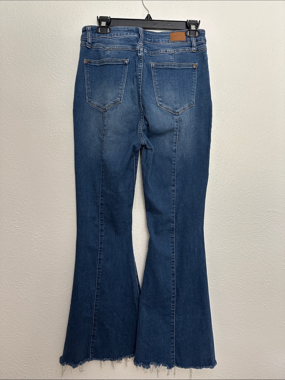 Judy Blue Medium Blue High-Rise Flare Jeans with Center Seam - Picture 5 of 8